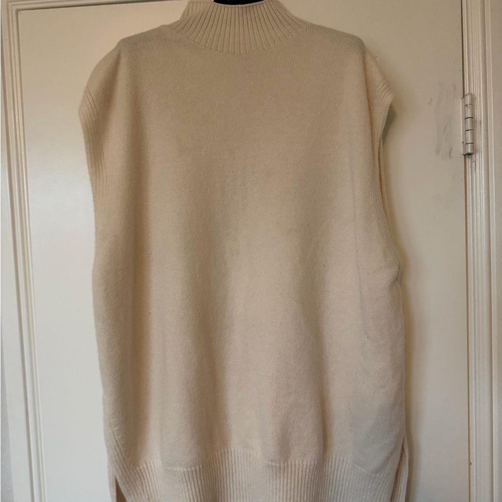 Athleta Cream Mock Neck Sleeveless Cashmere Sweater Vest